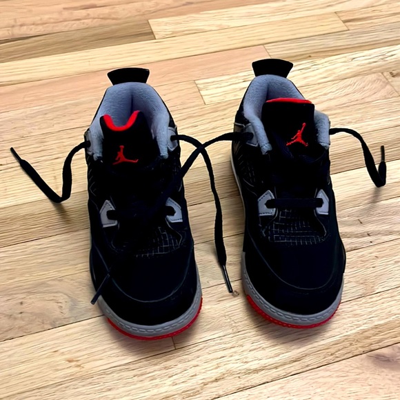 Jordan 4 retro